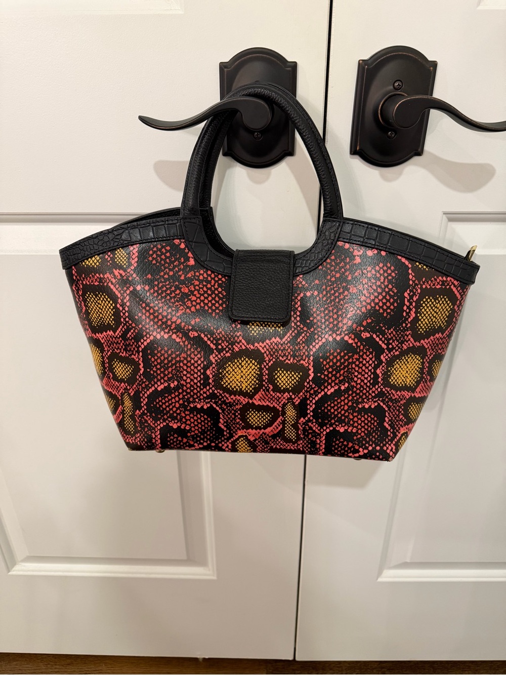Black Red Snake-Print Tote Bag with Yellow Accents